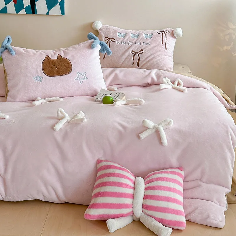 Adorable Bow Bear Velvet Bedding Set / Blue