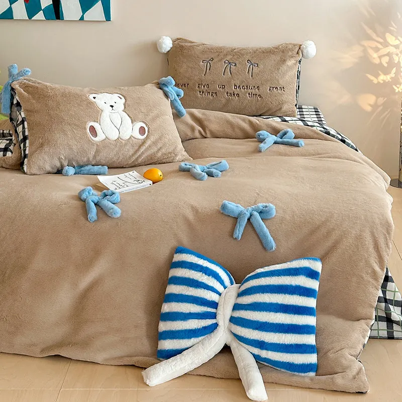 Adorable Bow Bear Velvet Bedding Set / Blue