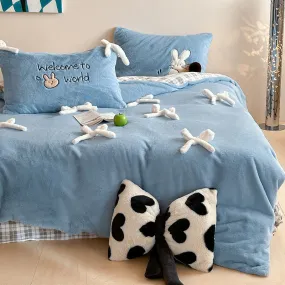 Adorable Bow Bear Velvet Bedding Set / Blue