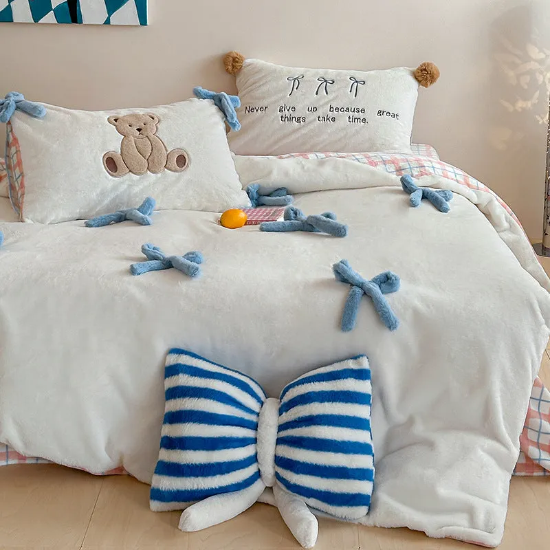 Adorable Bow Bear Velvet Bedding Set / Blue