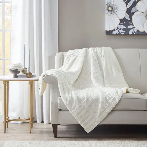 Arctic Ultra Plush Down Alternative Throw