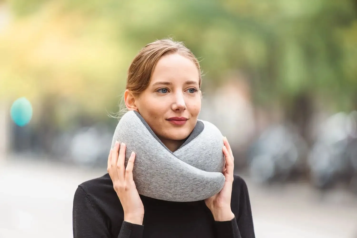 Go - Premium Neck Travel Pillow