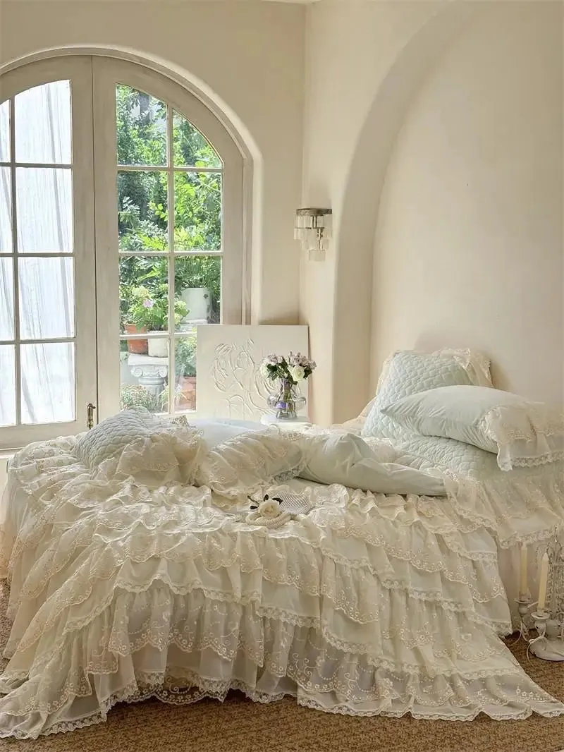 Trend4us Elegant Layered Lace Ruffled Bedding Set